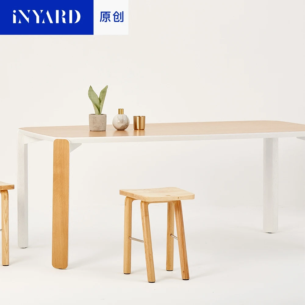 

[InYard original] 1.8m imported white acorn wooden table designer style Nordic simple conference table