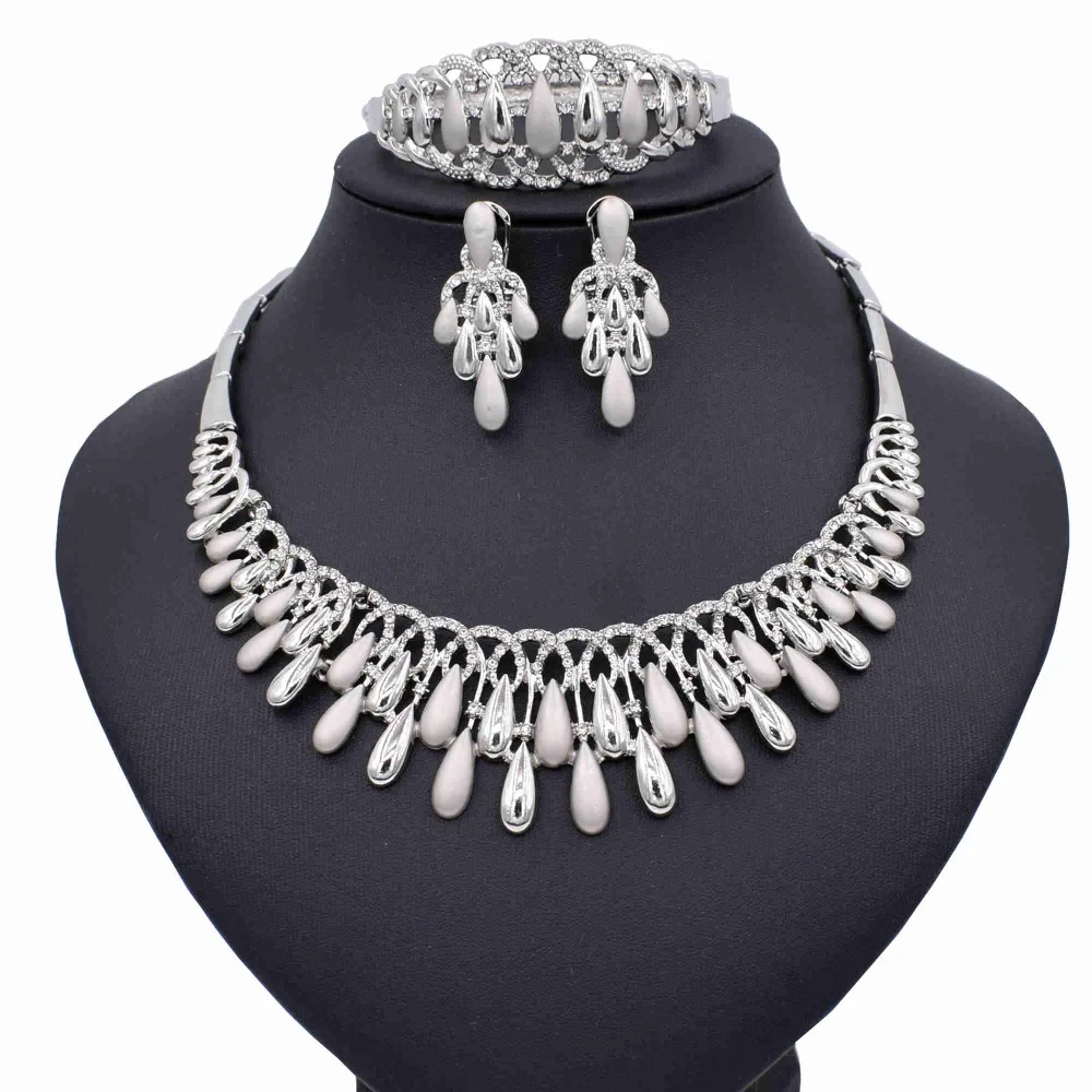 Preise Dubai Elegante Kristall Quaste Afrikanische Perlen Schmuck Sets für Frauen Gold Farbe Hochzeit Halskette Ohrringe Armband Ring Schmuck