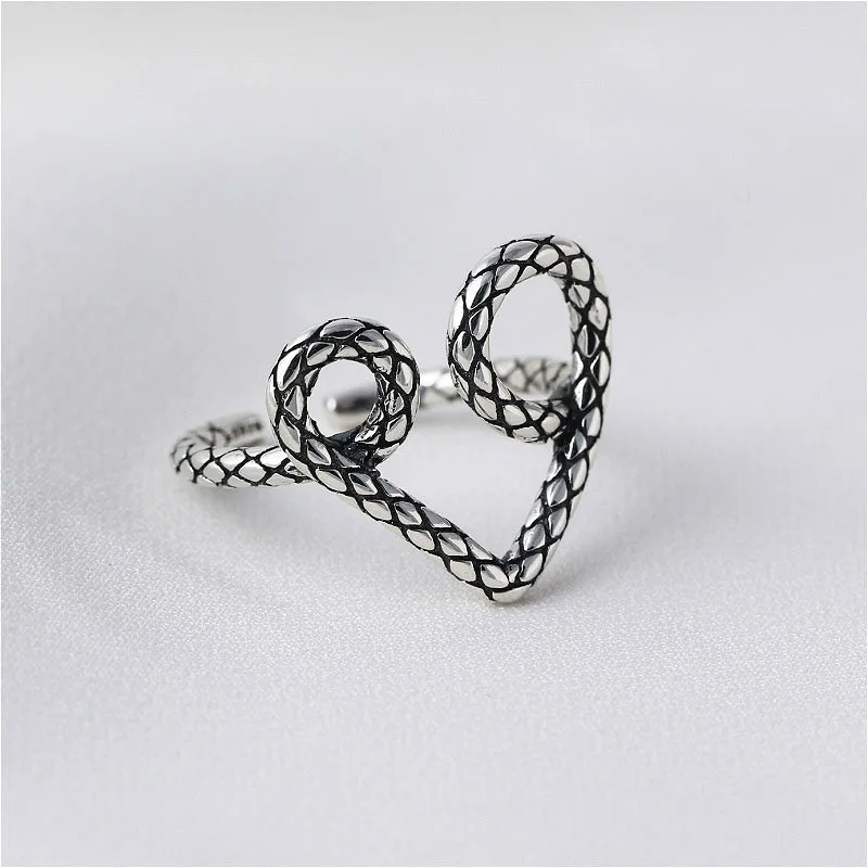 

Flyleaf 925 Sterling Silver Rings For Women Serpentine Heart-shaped Femme Personality Fashion Fine Jewelry Open Ring Vintage