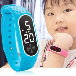 2019 новые стильные детские светодиодные цифровые спортивные часы для мальчиков и девочек унисекс Электронные Силиконовые наручные часы с