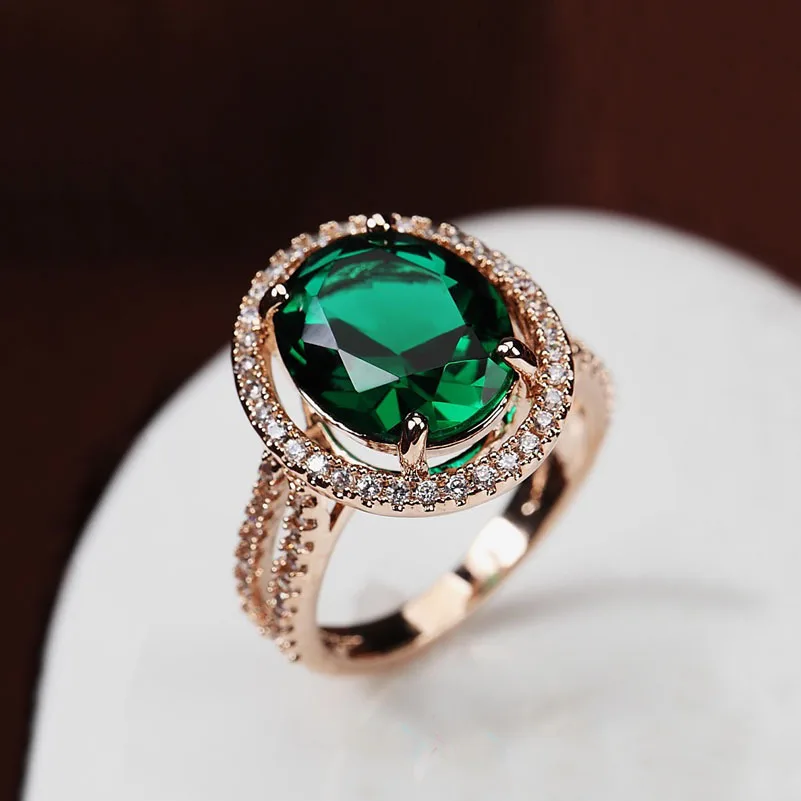 кольцо с овальным камнем