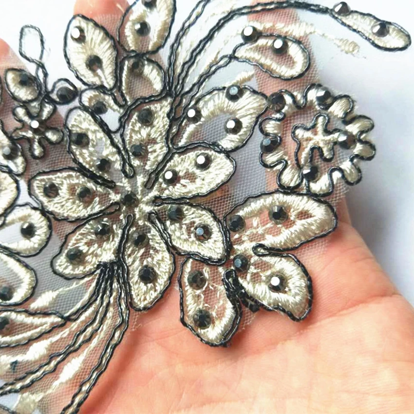 12PC Hollow out Lace Sew On Patches For Clothing Embroidery Patch