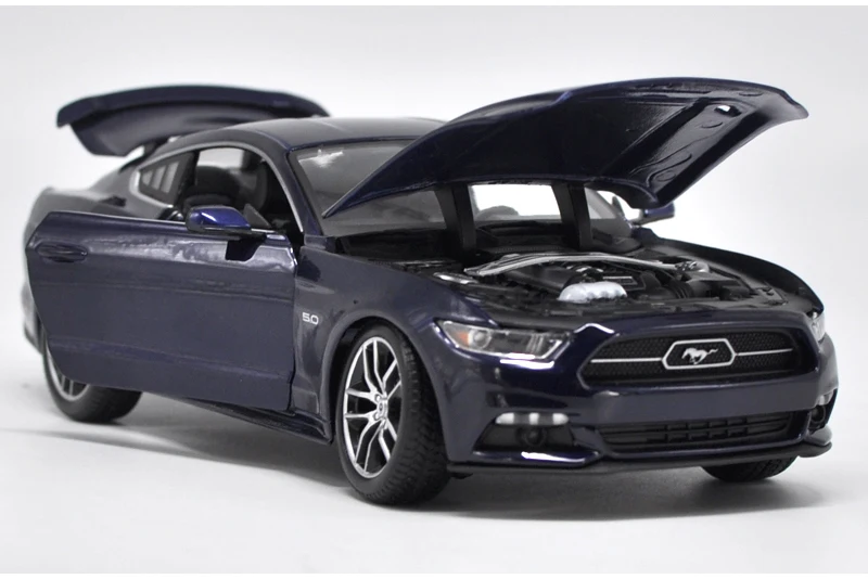 Модель литая в масштабе 1:18 для Ford Mustang GT 5 0 2015 миниатюрная Коллекционная