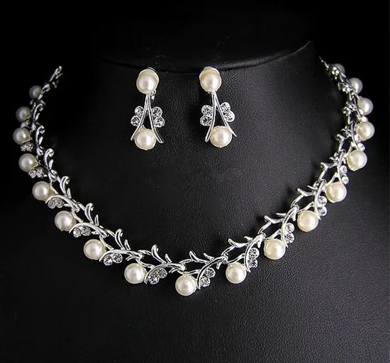 Bridal Necklace Pearl Korean Princess Perform White Accessory Sweet Beautiful Women Jewelry Wedding Necklace Earrings Sets (12)