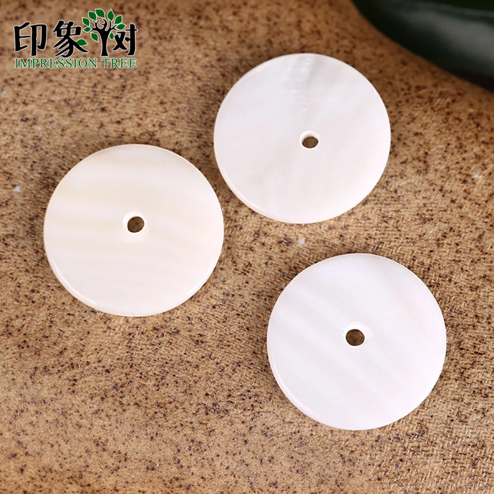

10pcs 20mm Flat Round Shell Spacer Beads White MOP Seashell Charms Shell Earrings Accessories DIY Shell Jewelry Makings 1921