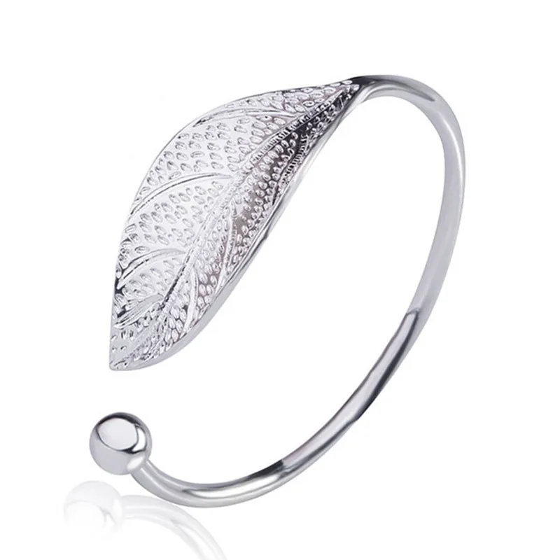 

Popular sweet literary elegance, small fresh tree leaves, open bracelets Fashion branch bracelets hand jewelry