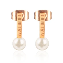 OUFEI ювелирные изделия из нержавеющей стали Женская мода очаровательный, с мелкими драгоценными камнями золотые серьги с жемчугом Ювелирные изделия Аксессуары маленькие серьги-гвоздики для женщин