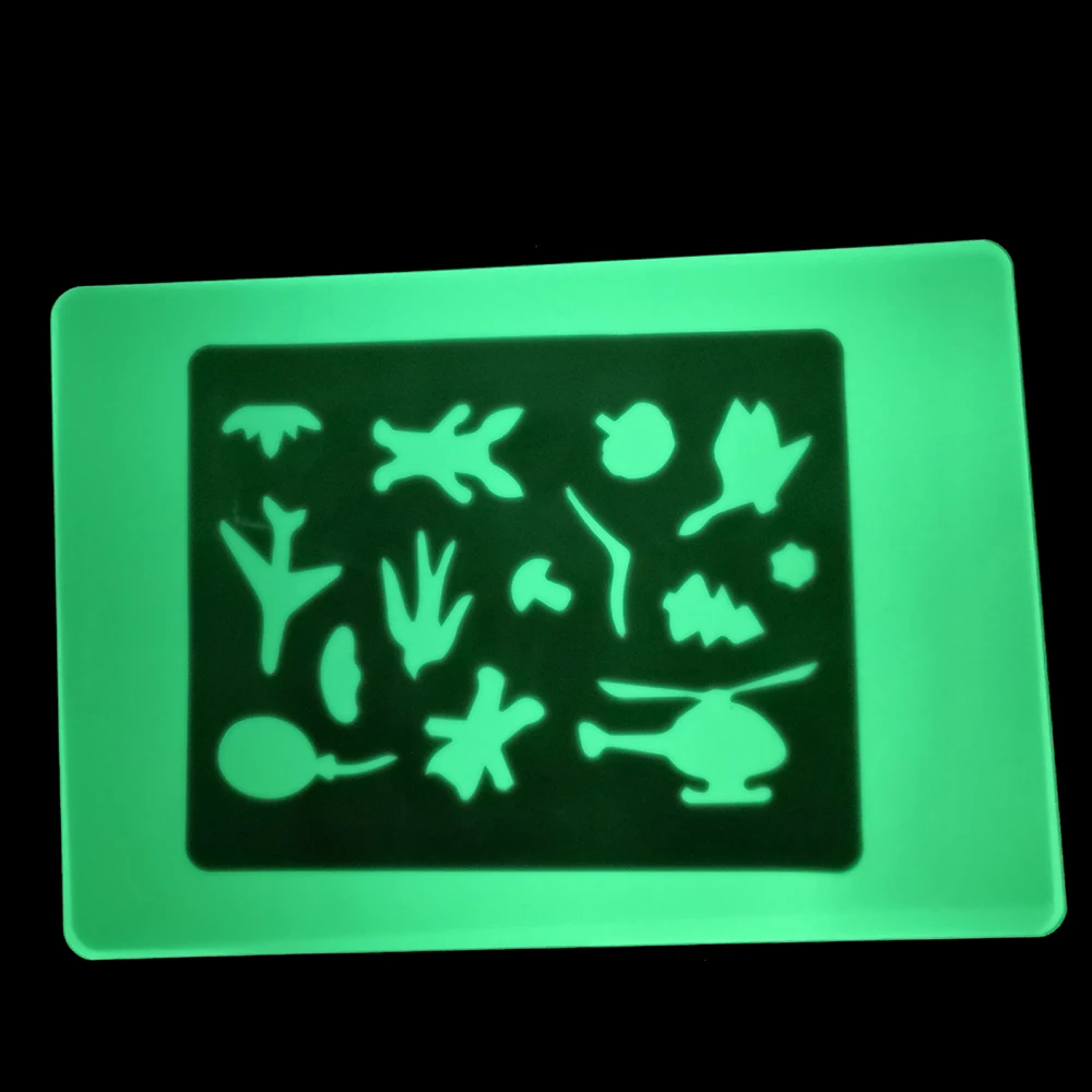 

Glow in the Dark PVC Drawing Board Set Toys 2 UV Pen 2 Graphics Card Children's Educational Toys Drawing Paint Toys Gifts