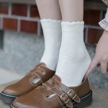 Винтажные Хлопковые женские носки с французским кружевом; сезон осень-зима; Новинка; высококачественные короткие носки высокого качества; модные стильные темно-клетчатые ретро-носки