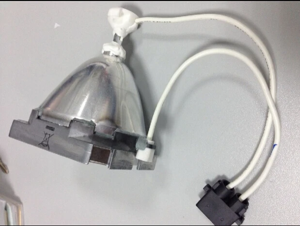 

100% Original Bare lamp POA-LMP96 / SHP76 for SANYO PLV-55WHD1 / PLV-55WM1 / PLV-55WR2C / PLV-55WR2CH / PLV-65WHD1 Projectors