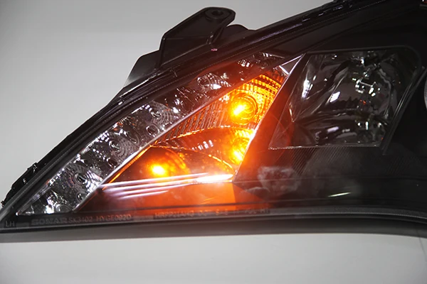 For HYUNDAI Rohens Genesis Coupe LED Head Lamp Angel Eyes 2009 20102011 2012 Year Headlights Amber Reflector