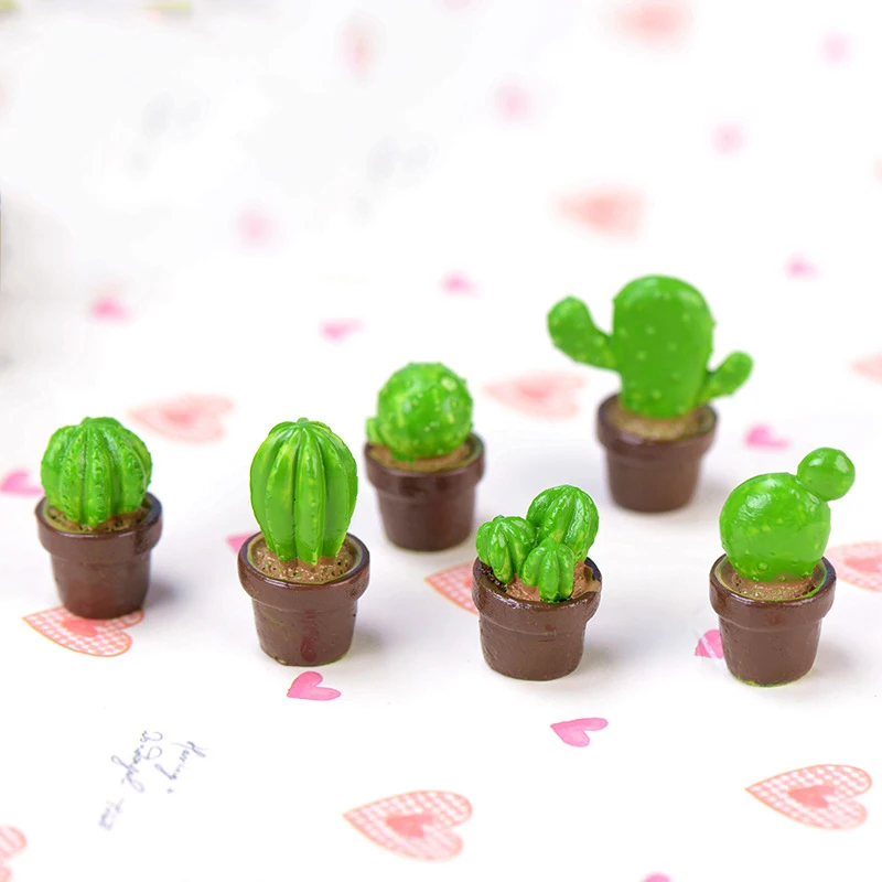 

ZOCDOU 1 Piece Mini Attractive Potted Plants Lovely Cactus Desert Cacti Home Ornament Small Statue Little Figurine Crafts Deco