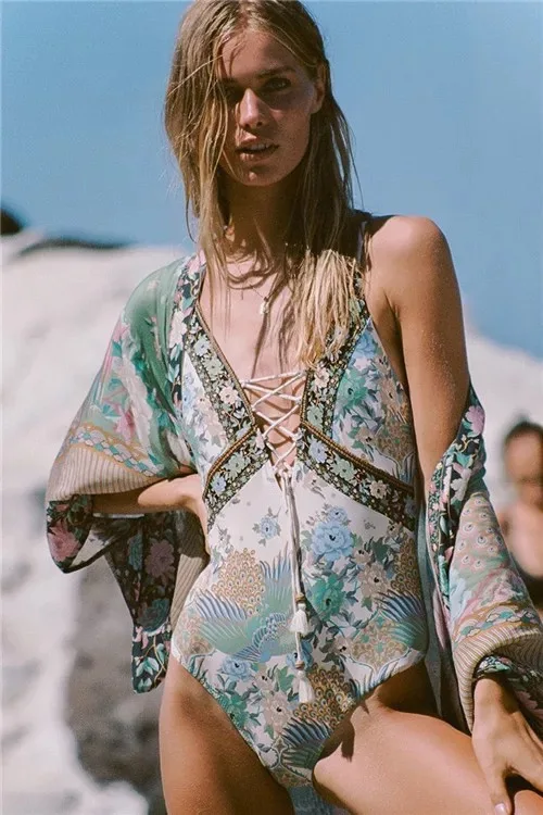 

Bohemian wind peacock printed V-necktie suspension elastic swimsuit