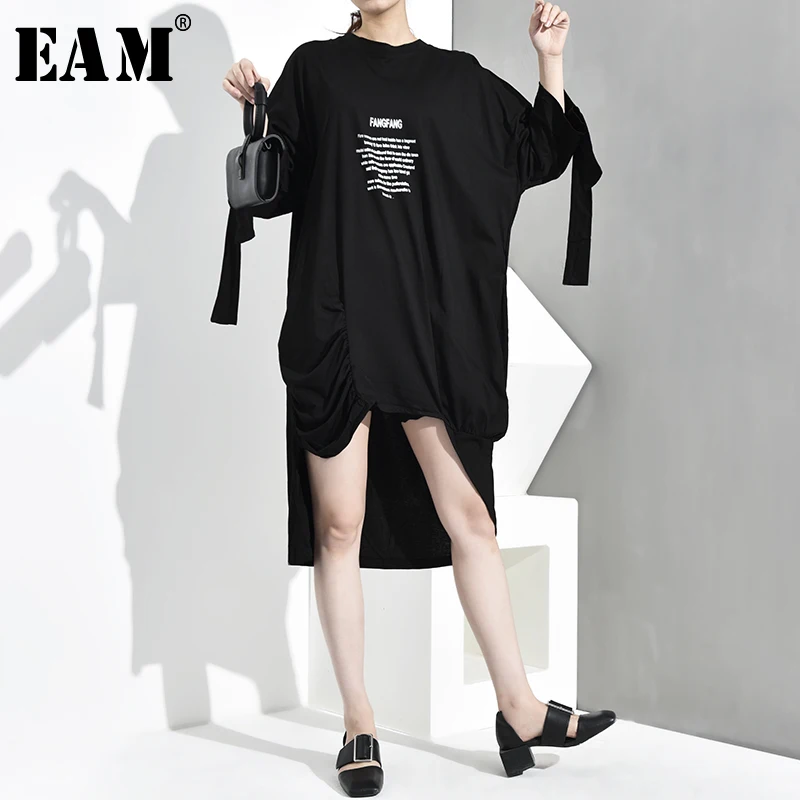 

[EAM] 2019 New Spring Summer Round Neck Three-quarter Sleeve Letter Printed Pleated Irregular Big Size Dress Women Fashion JR125