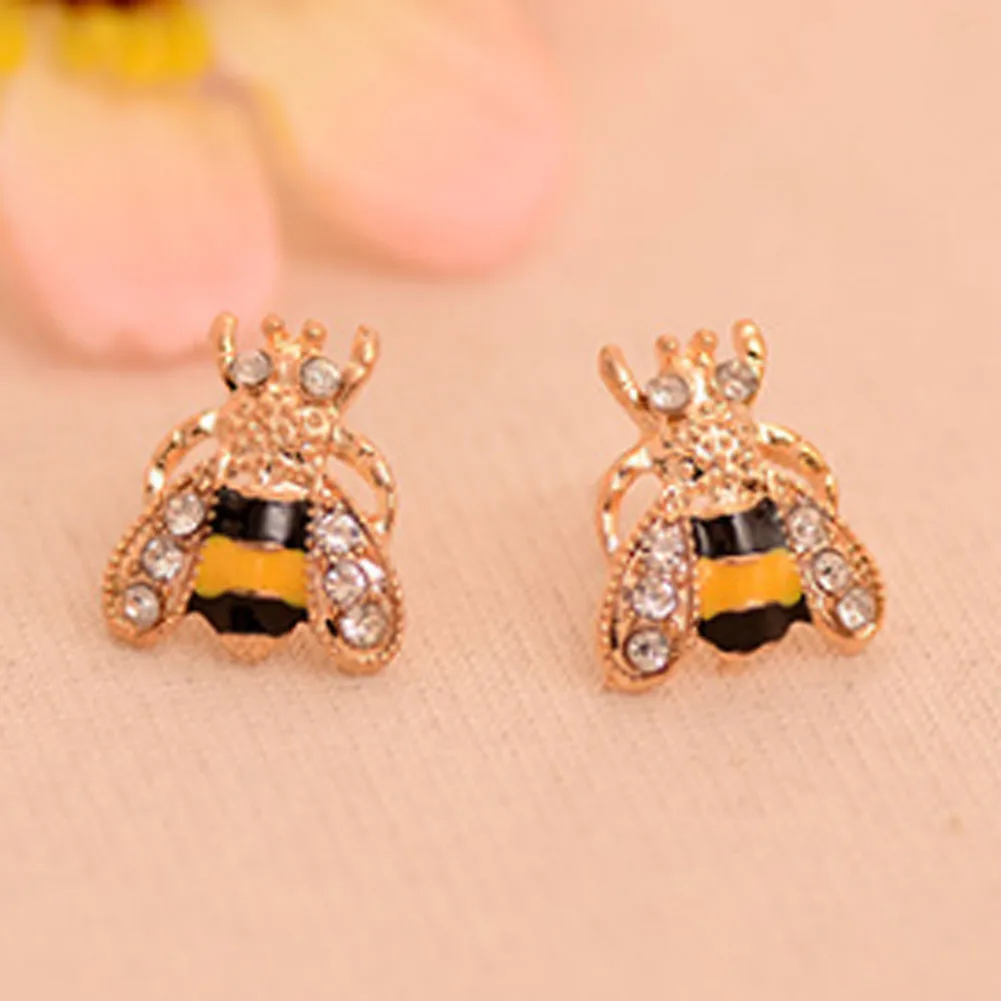 

1Pair New Hot 2017 Lovely Popular Small Bee Crystal Insect Stud Earrings Fashion Cute Women Lady Girl Gift