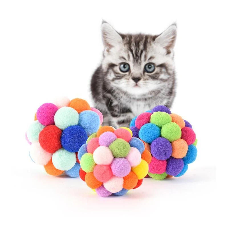 игрушка для кота с шариками. шарик кошка. шарик кошка. мягкие мячики для кошек. котенок с мячиком.