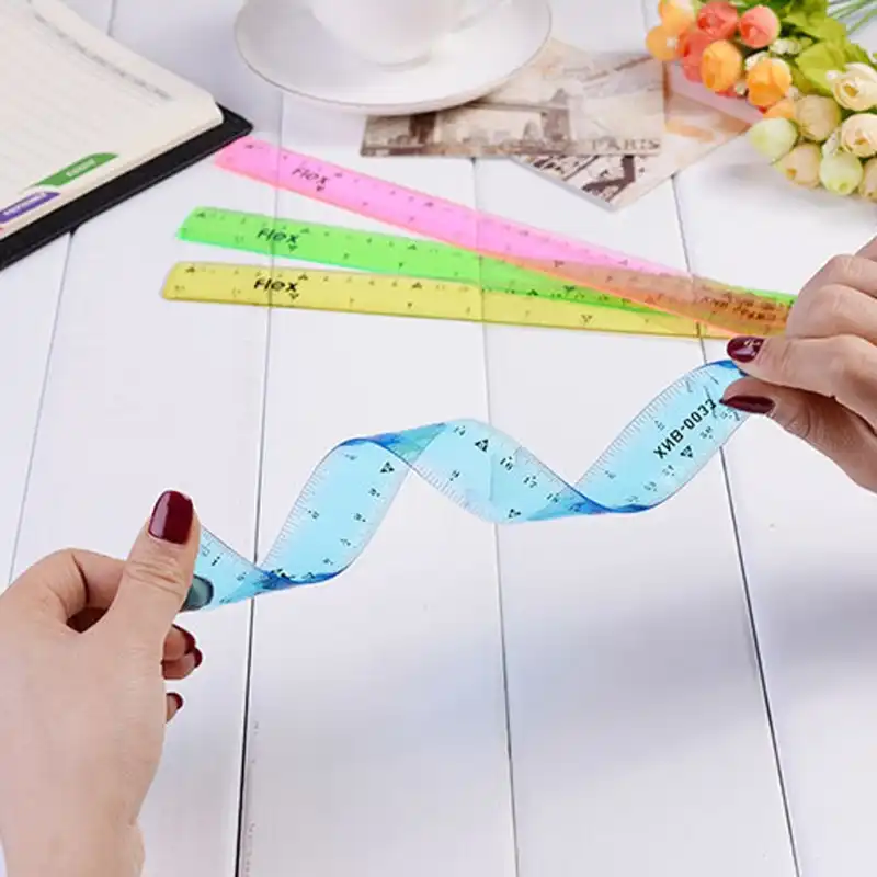 Faguo 1PC Regla Suave de 15 cm Multicolor Flexible Papeler/ía Creativa Regla /Útiles Escolares