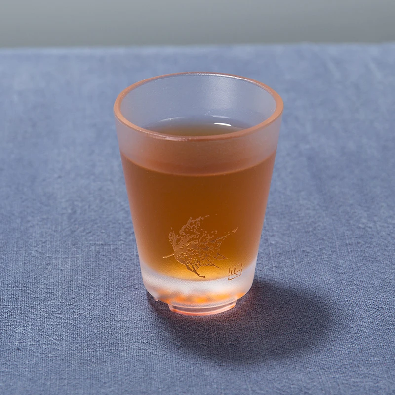 50 мл японский стиль бутик чай чашка утолщение стекло цветные глянцевые мастер чашка золото ручная окрашенный чайный матовой стеклянный чайный набор - Цвет: C
