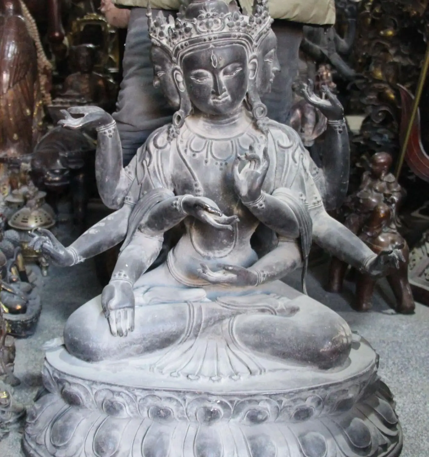 

32" Huge Old Tibet 3 Head 8 Arms Ushnishavijaya Namgyalma Buddha lLotus Statue