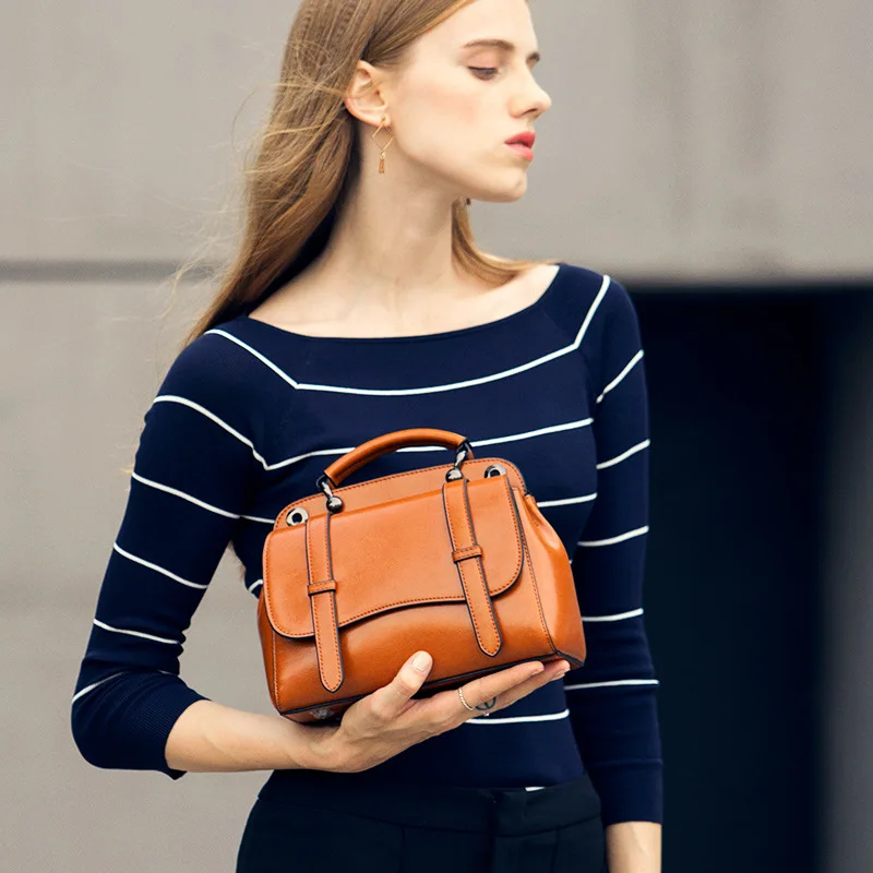 

Women's Shoulder Bag Black Small Female Ladies Handbags Brown Tote Bags Genuine Leather Crossbody Bags for Women High Quality