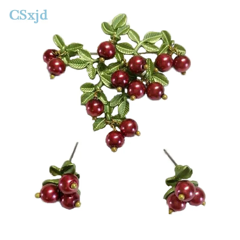 

CSxjd New Vintage brooch jewelry Imitation pearl Cranberry brooch scarves buckle Accessories