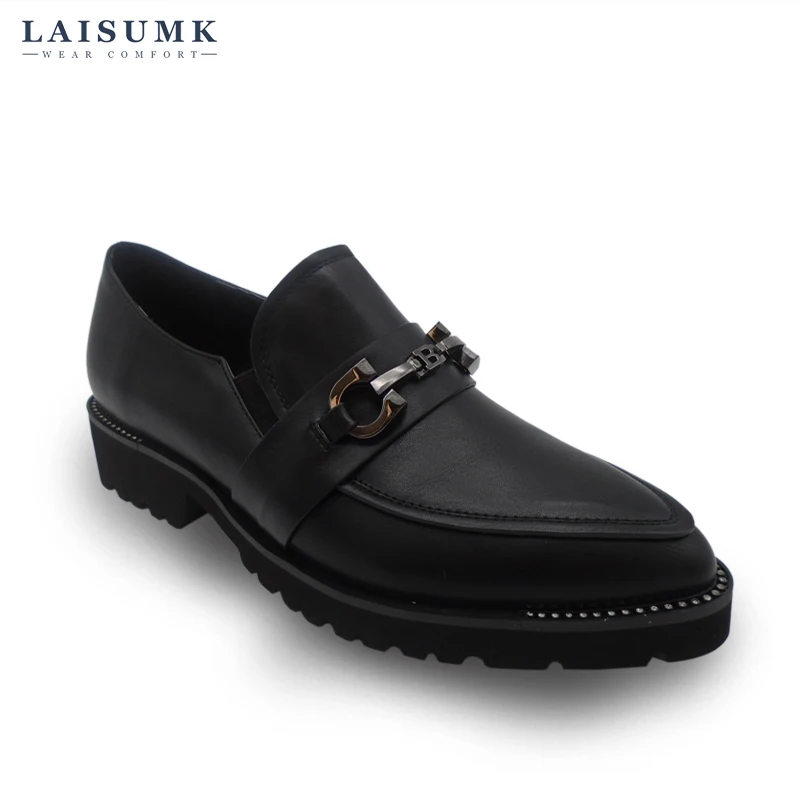 2017 LAISUMK Fashion China Decorated font b Women b font Round Toe Loafers Spring Autumn Rivet