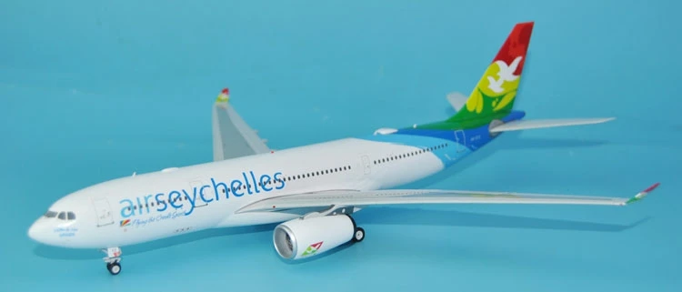new Fine rare Phoenix 1: 200 20149 Seychelles Airways A330-200 S7-EYZ Alloy aircraft model Collection model Holiday gifts