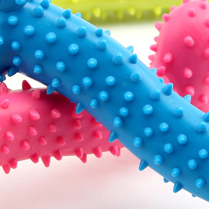 2593434951_482103075