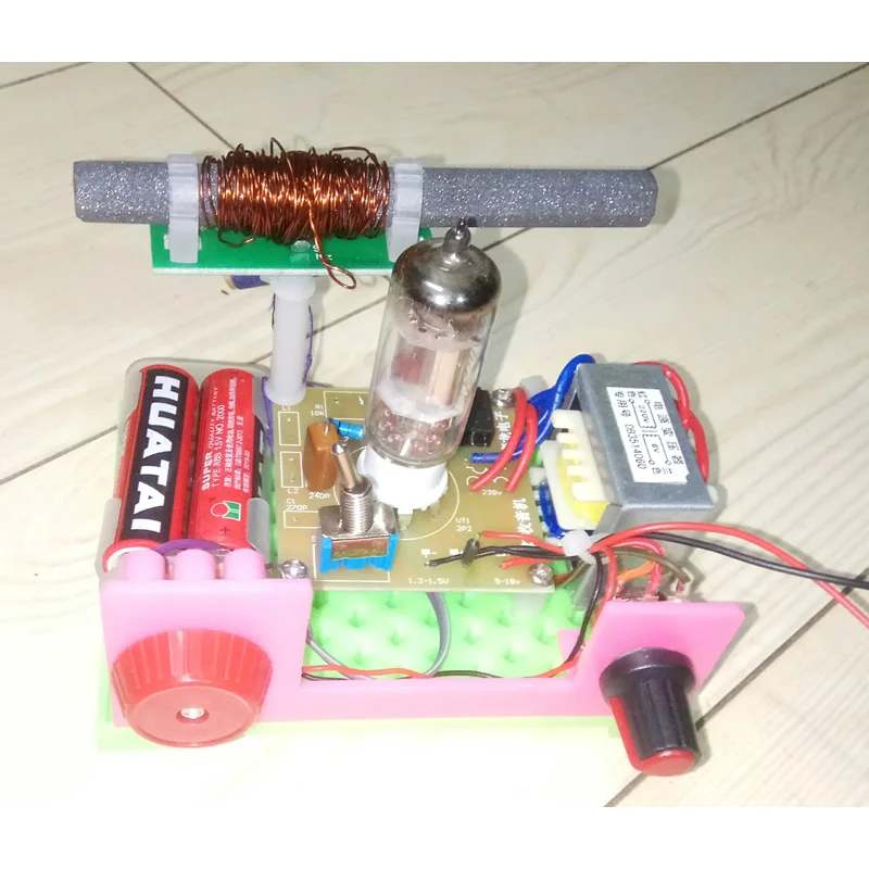 

Amplitude Modulation Emission Wave AM/CW MP3 Transmitter Medium Wave Small Radio Electronic Tube with telegraph key 200mW kits