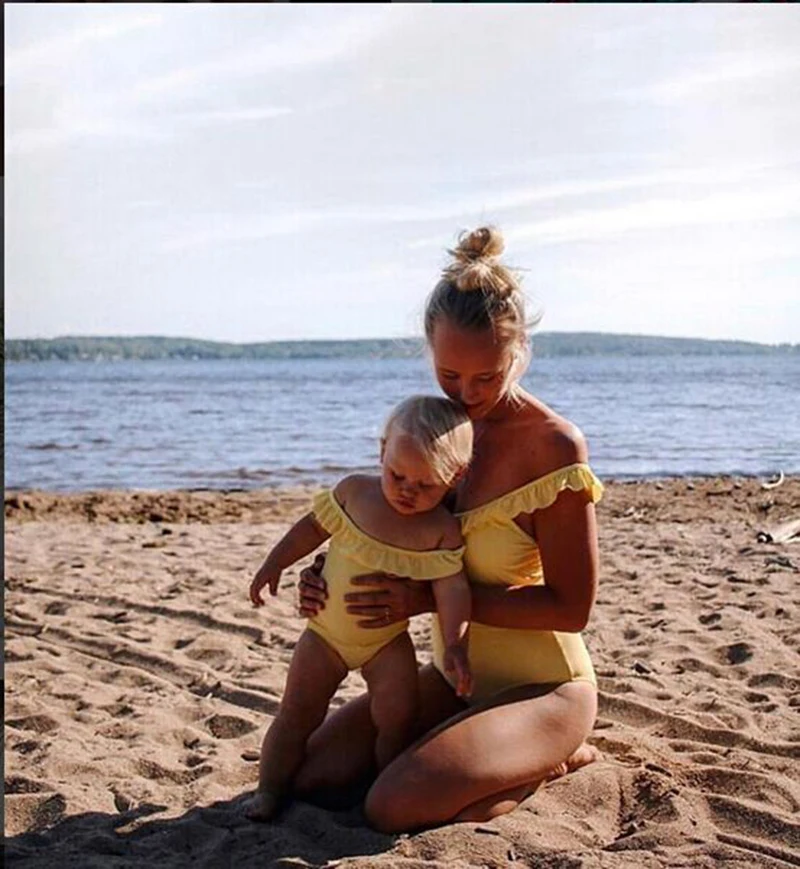 Семейный пляжный купальник для маленьких девочек, боди розового и желтого цвета, цельный купальный костюм, купальник