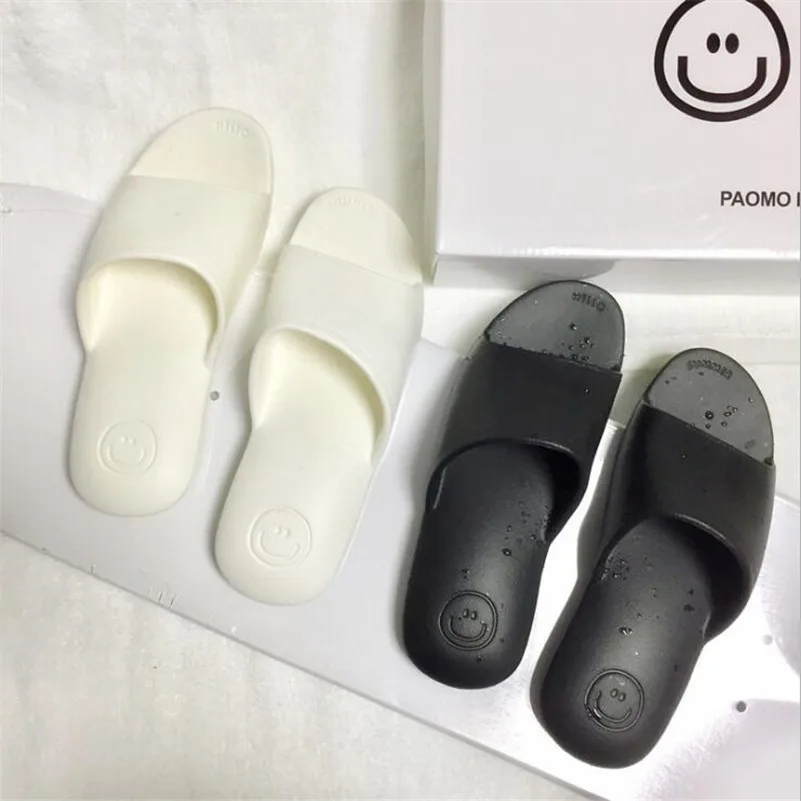 

Bathroom slippers female summer indoor non-slip bath home slippers light travel men and women thick bottom slippers