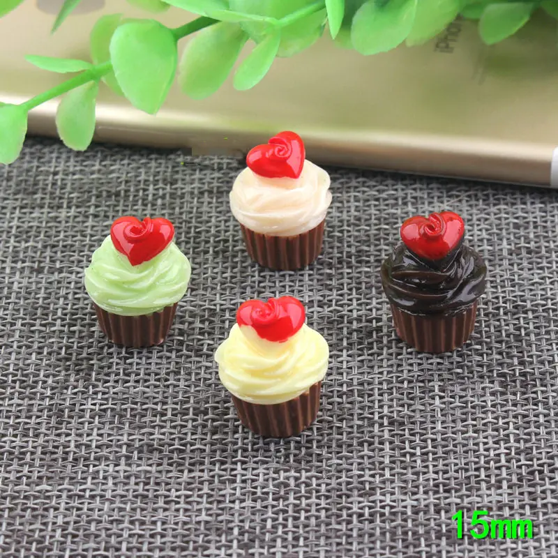 

6pcs/lot Cute Mini Play Toy Food Cake Miniature Food For Dolls Kitchen Toys