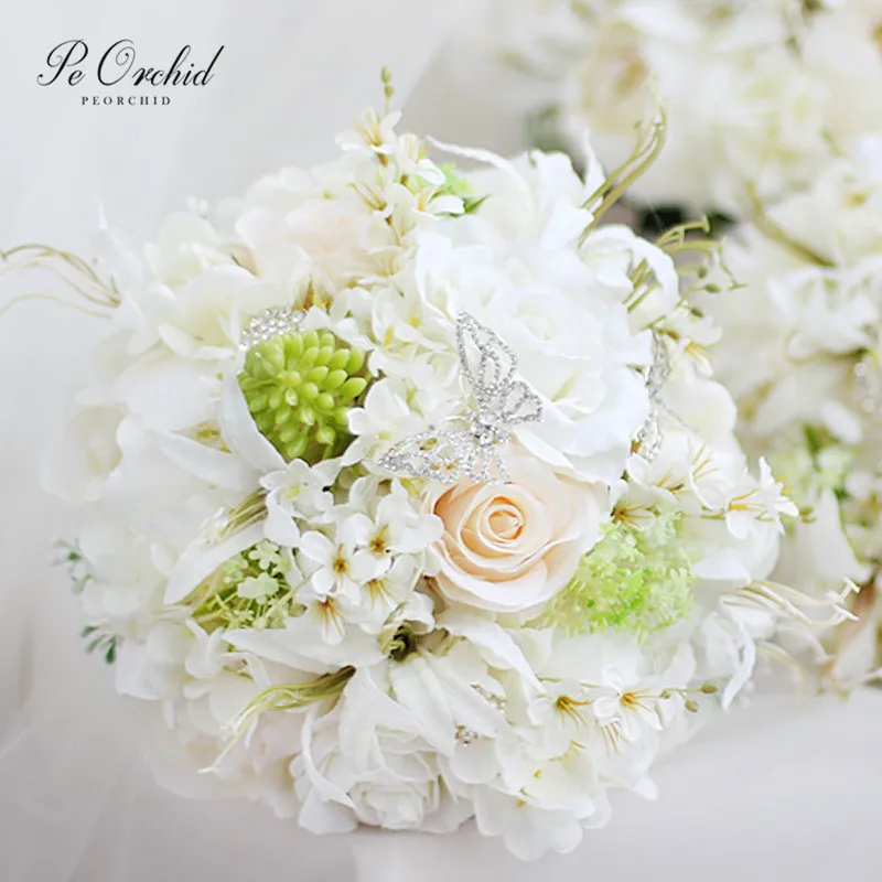 iffo-white-rose-hydrangea-butterfly-pearl-flower-accessories-bride-wedding-hand-holding-flower-white-green-green_