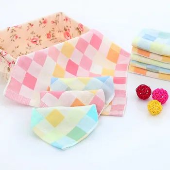 

DHL 1000pcs 26cm Infant Cartoon Face Hand Bathing Towel Bibs Feeding Square Towels Handkerchief 100% Cotton Gauze Towel