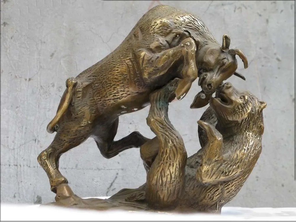 

Western art Bronze statue sculpture OX Bull fight bear War Sculpture
