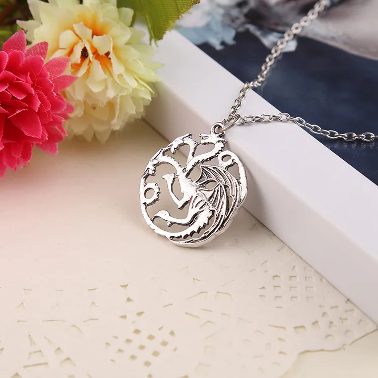 

Vintage Ice And Fire Game Of Thrones Daenerys Targaryen Dragon Necklace Badge Link Chain Necklace