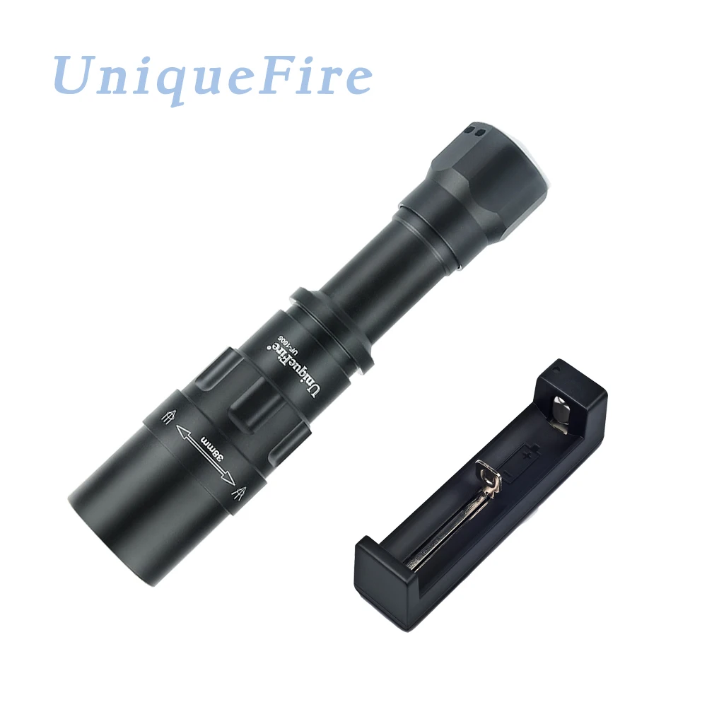 

UniqueFire 1605 XRE LED Flashlight Outdoor 3 Modes Zoomable Tactical Rechargeable Torch 38mm lens Lanterna with Charger