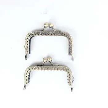 

10Pcs Bronze Tone Metal Purse Frames Rectangle Flower Floral Sewing Hole Ruffled Kiss Clasps Luggage&Bag Parts Accessories 7.5cm