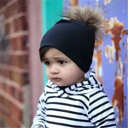 2018 для новорожденных шапка из искусственного енота меховым помпоном шапочка Шапки однотонная хлопковая шапка для маленьких девочек и