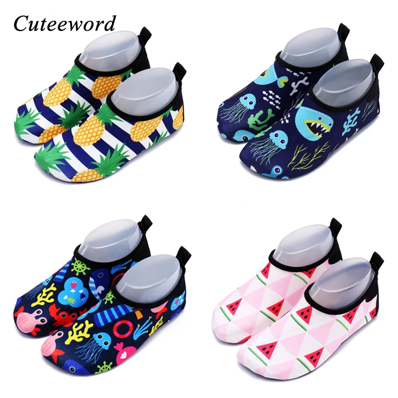 Kids summer slippers children's Beach shoes non-slip breathable boys and girls baby swimming wading shoes indoor soft socks 2018