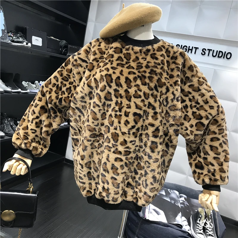 leopard sweatshirt outfit