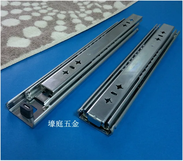53 Wide Heavy Duty Drawer Slides Three Sections Of Container Crane