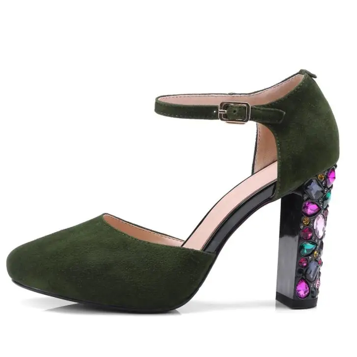 

Spring and summer new fashion buckle round head big size high heel sandals