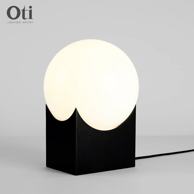 

Nordic modern minimalist table lamps for living room white glass ball table light iron tripod milky round ball desk lamp Reading