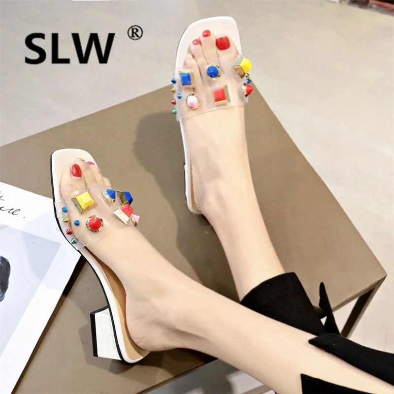 square low heel slides