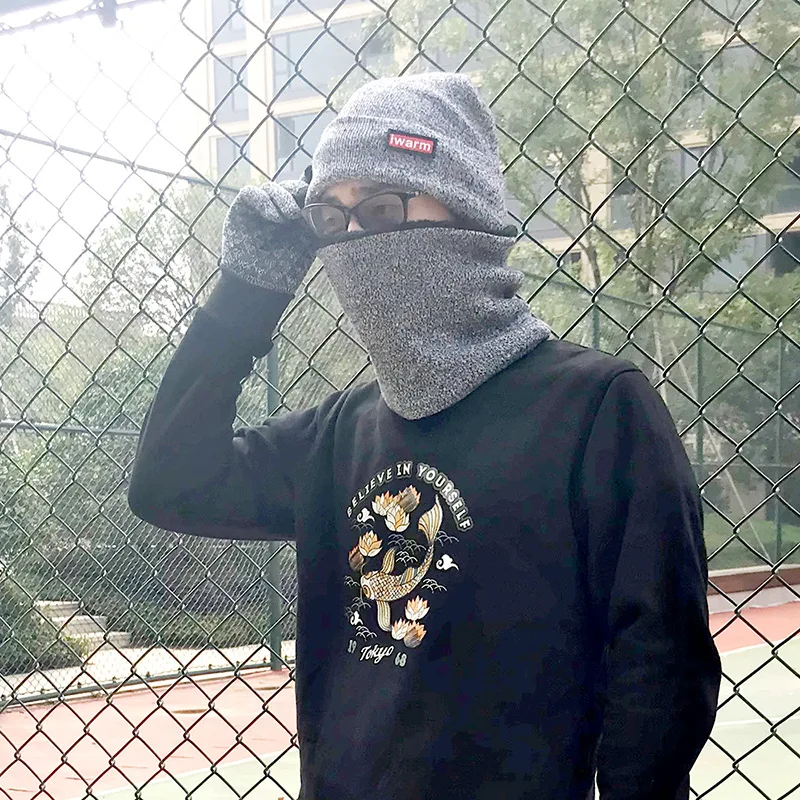 (8)