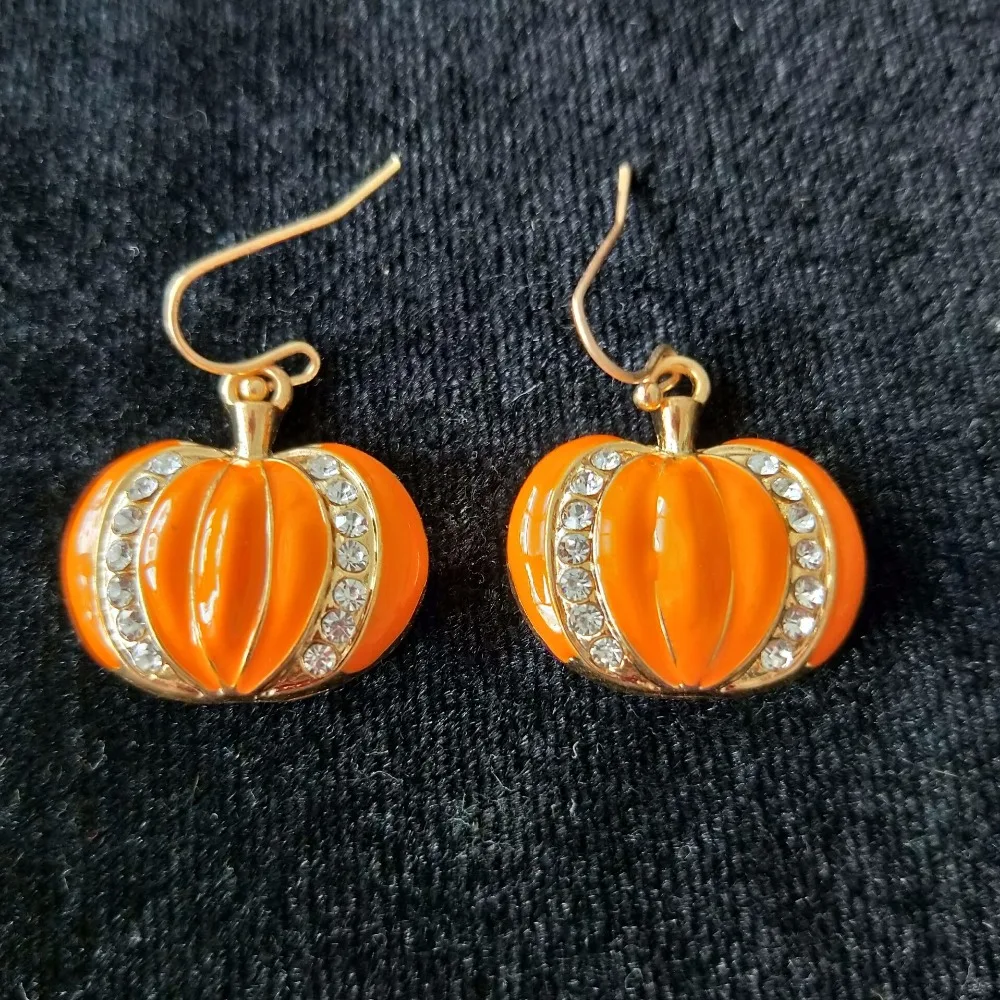 Renya Halloween Orange Pumpkin Shape Epoxy with Rhinestone Pendant