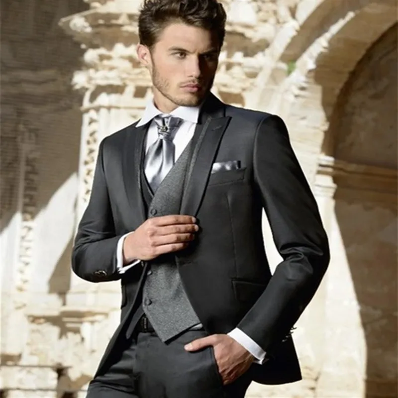 

New Arrival Groom Tuxedo Black Groomsmen Peak Lapel Wedding/Dinner Suits Best Man Bridegroom (Jacket+Pants+Vest)