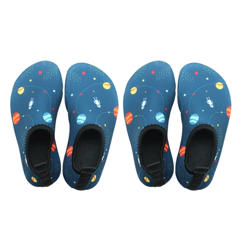 Apakowa/унисекс; детская обувь для плавания для мальчиков и девочек; легкая пляжная обувь с рисунком; быстросохнущая обувь; носки для упражнений; Тапочки - Цвет: 2-PACK navy