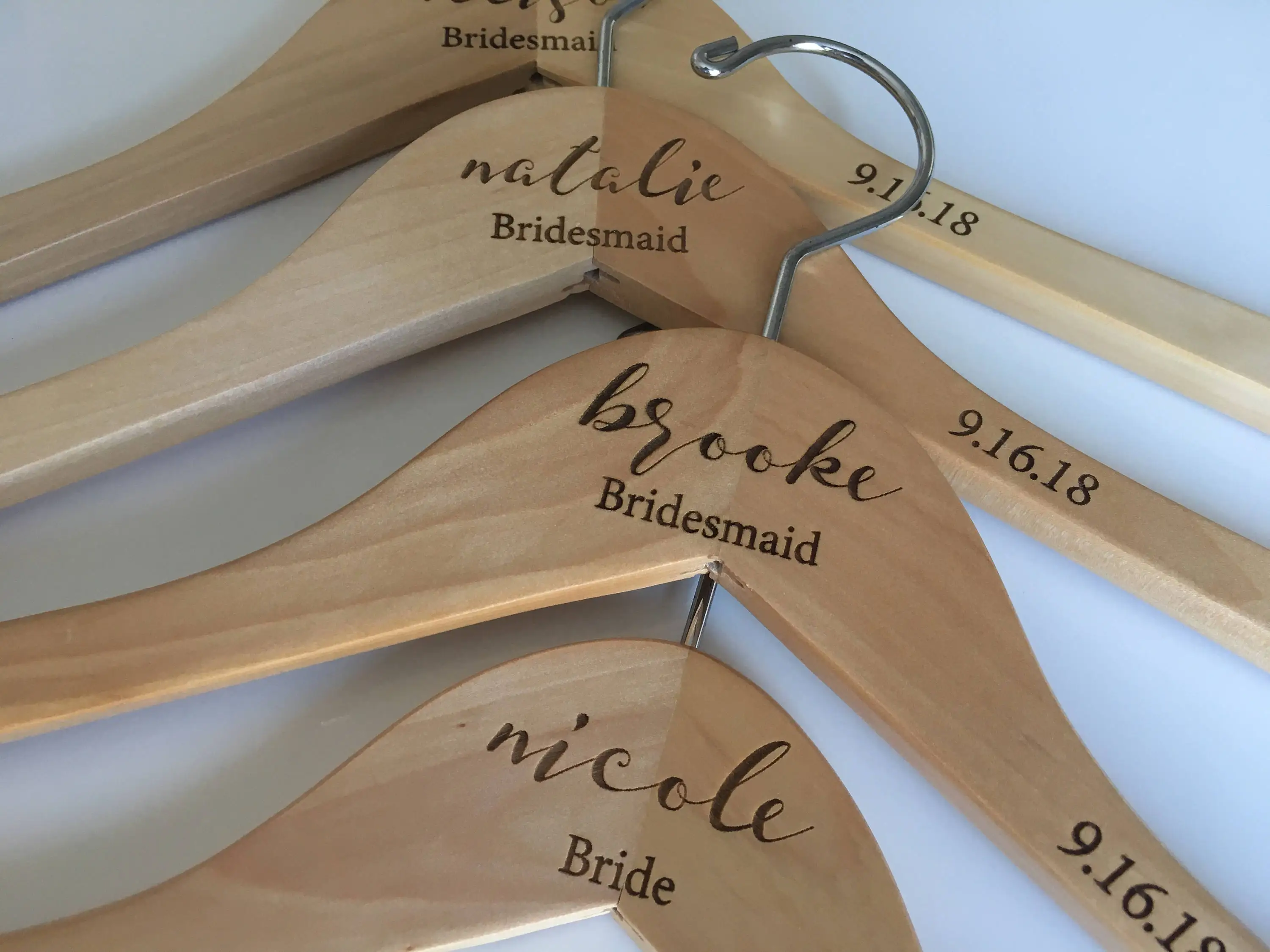 Natural Hanger, Name – Bridesmaid Hangers